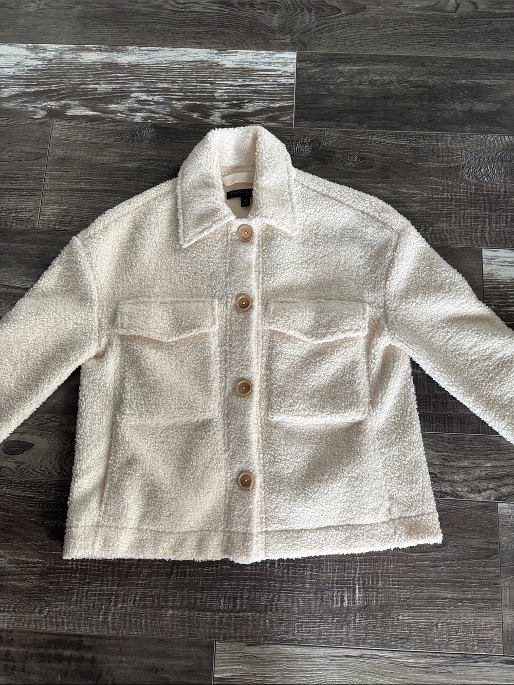 Women’s Banana Republic Cream Sherpa Button-Front Jacket